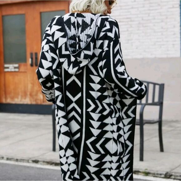 Geo Pattern Drop Shoulder Front Hooded Cardigan - Picture 2 of 7